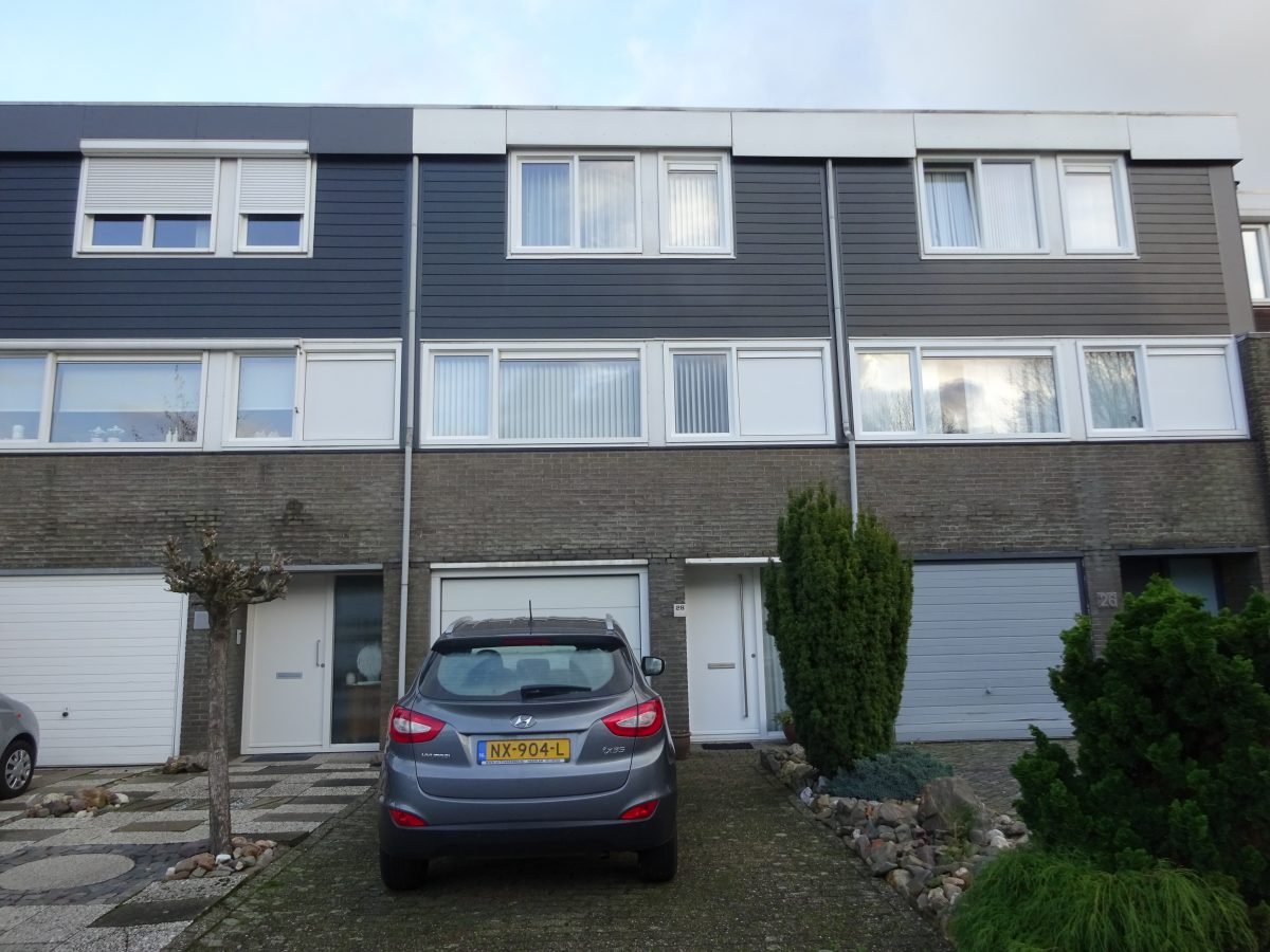 Terraced house for sale: De Thun 28, Welten-Dorp Heerlen
