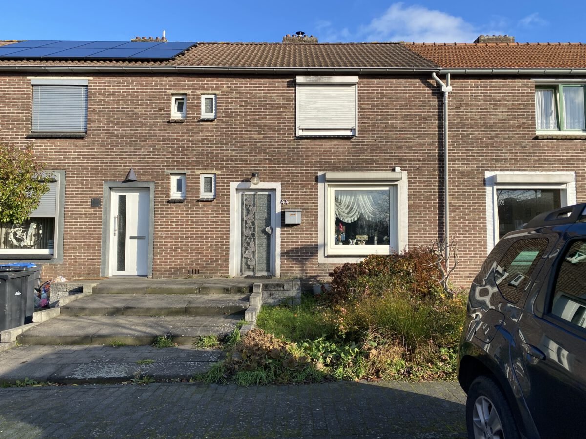 Tussenwoning te koop: Amsterdamstraat 44, Schaesbergerveld Heerlen