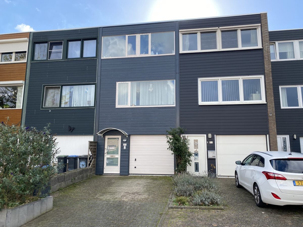 Terraced house for sale: De Thun 117, Welten-Dorp Heerlen